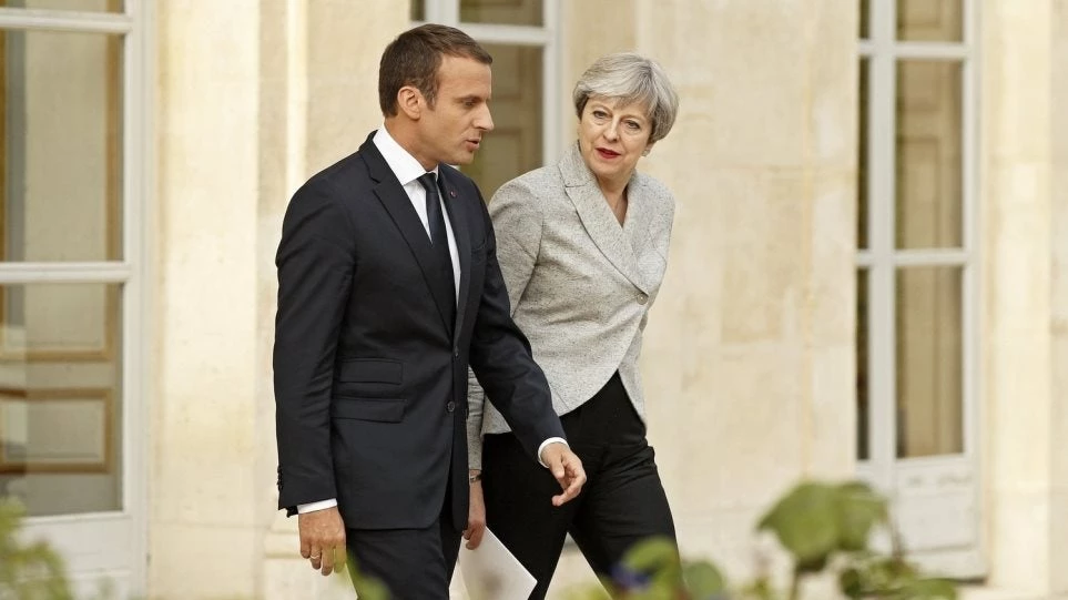 Μακρόν και Μέι θα συναντηθούν στην εξοχική κατοικία του Γάλλου προέδρου